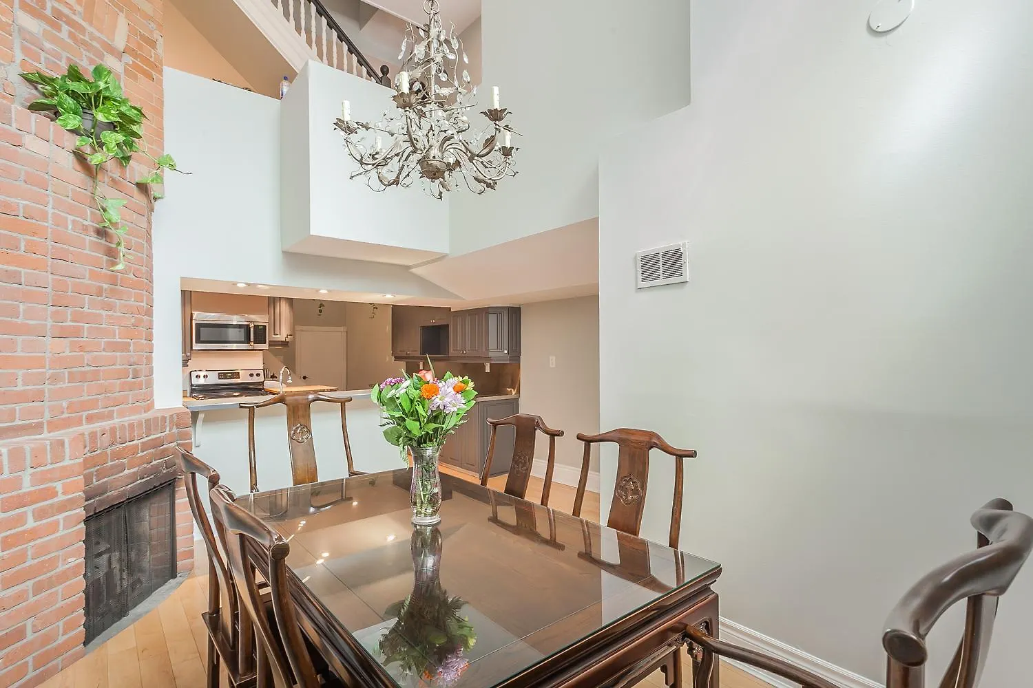 Pensión Residential Luxury Rental Toronto